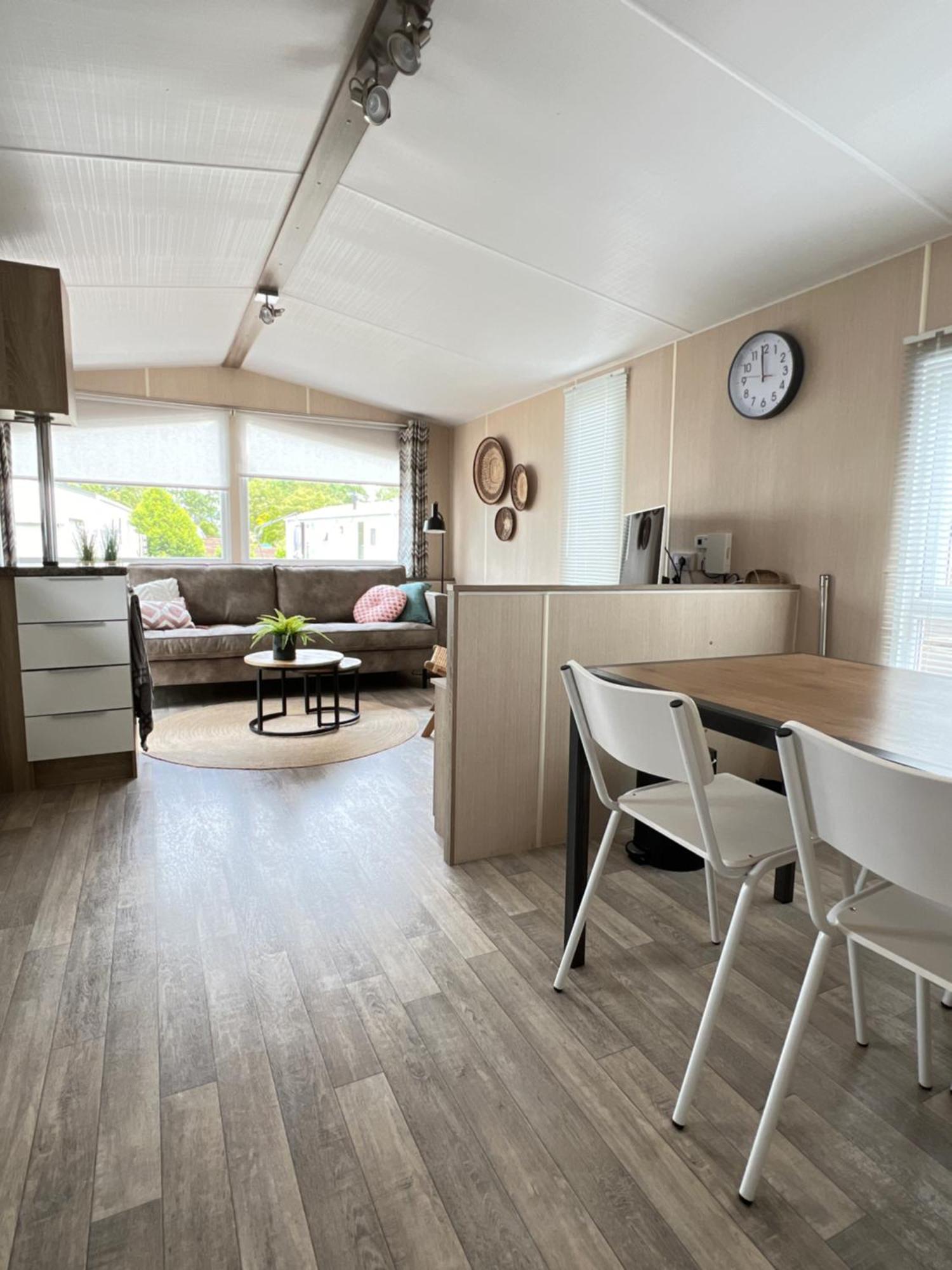 Chalet 2A Op Recreatiepark De Wielen Sint Maarten Extérieur photo